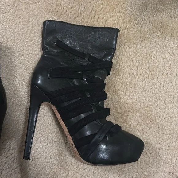 L.A.M.B. Heels - Picture 7 of 14